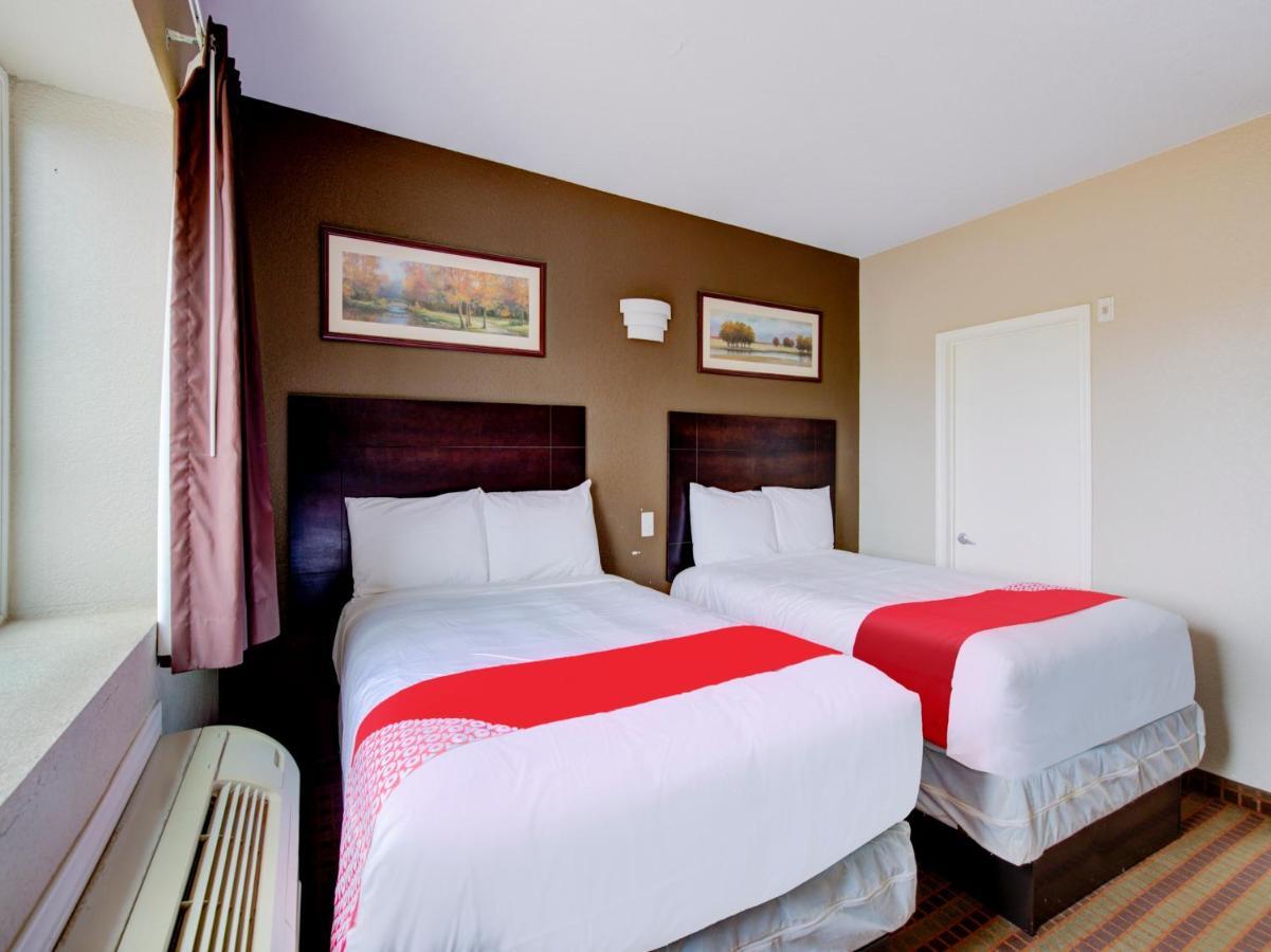 Hotel Dilley Grand Esterno foto