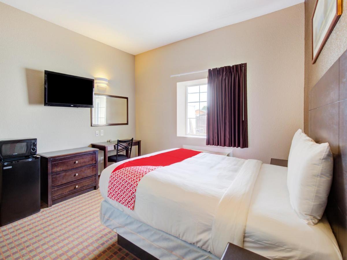 Hotel Dilley Grand Esterno foto